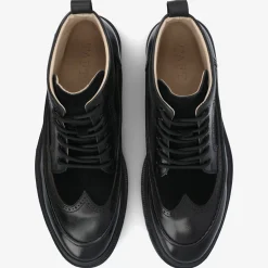 Model 008 Boot In Black