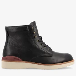 Model 004 Boot In Black