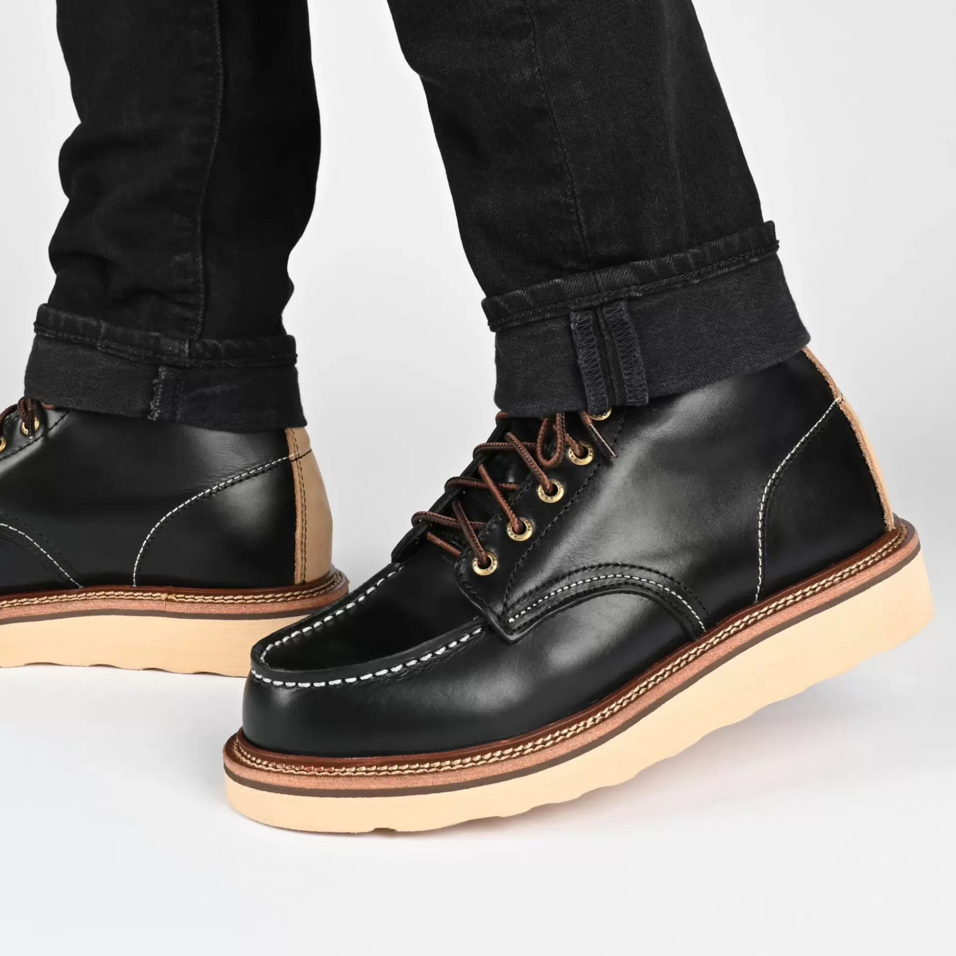 Model 002 Boot In Black