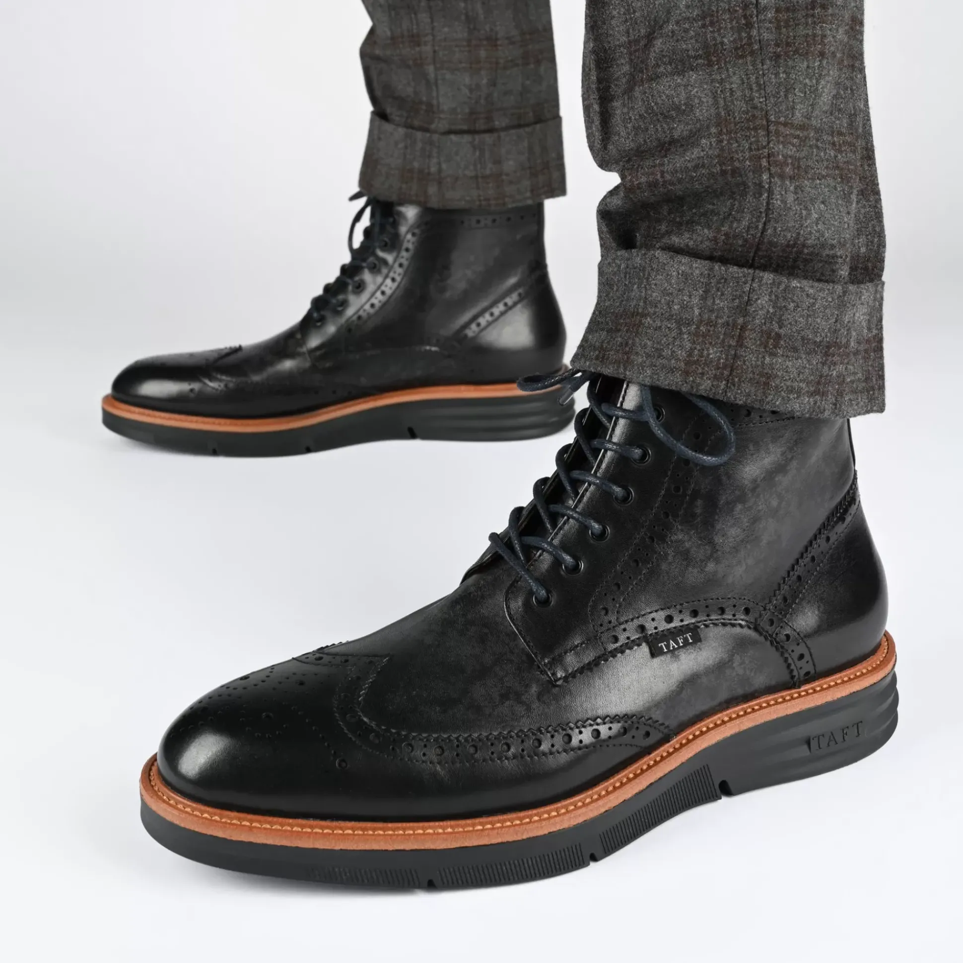Model 005 Boot In Midnight