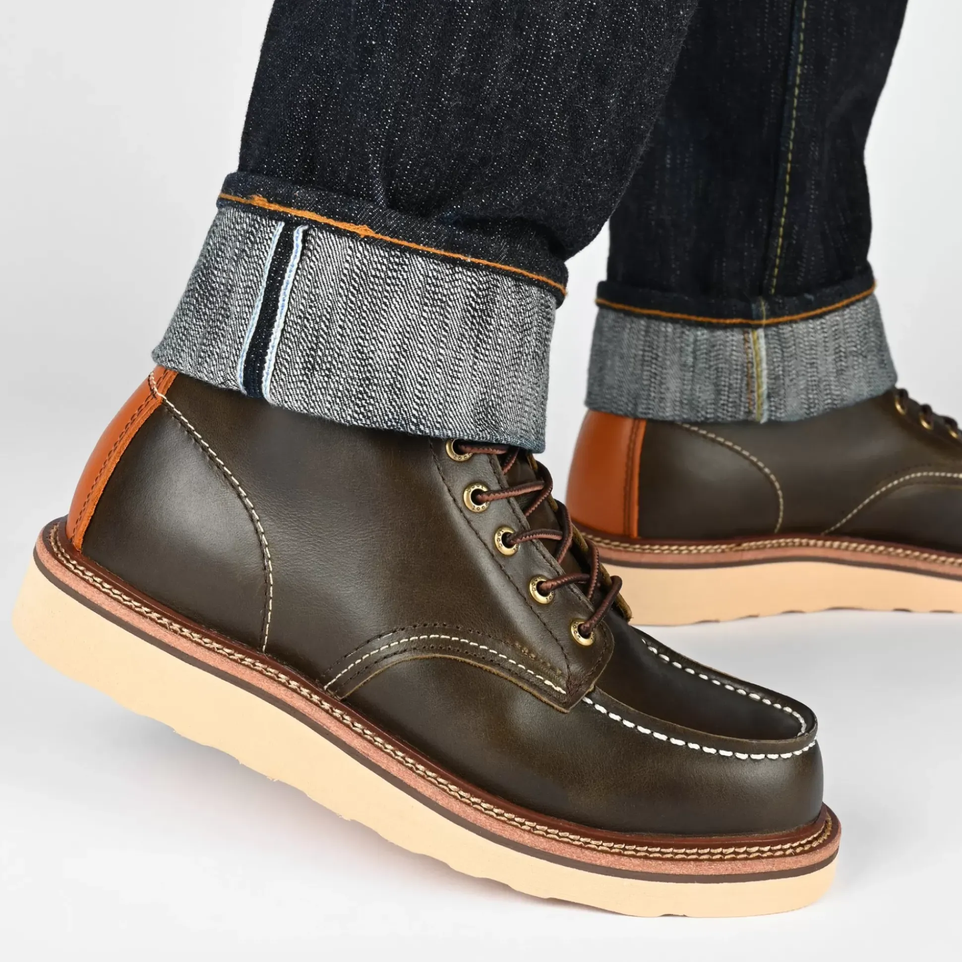 Model 002 Boot In Olive