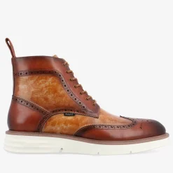 Model 005 Boot In Walnut