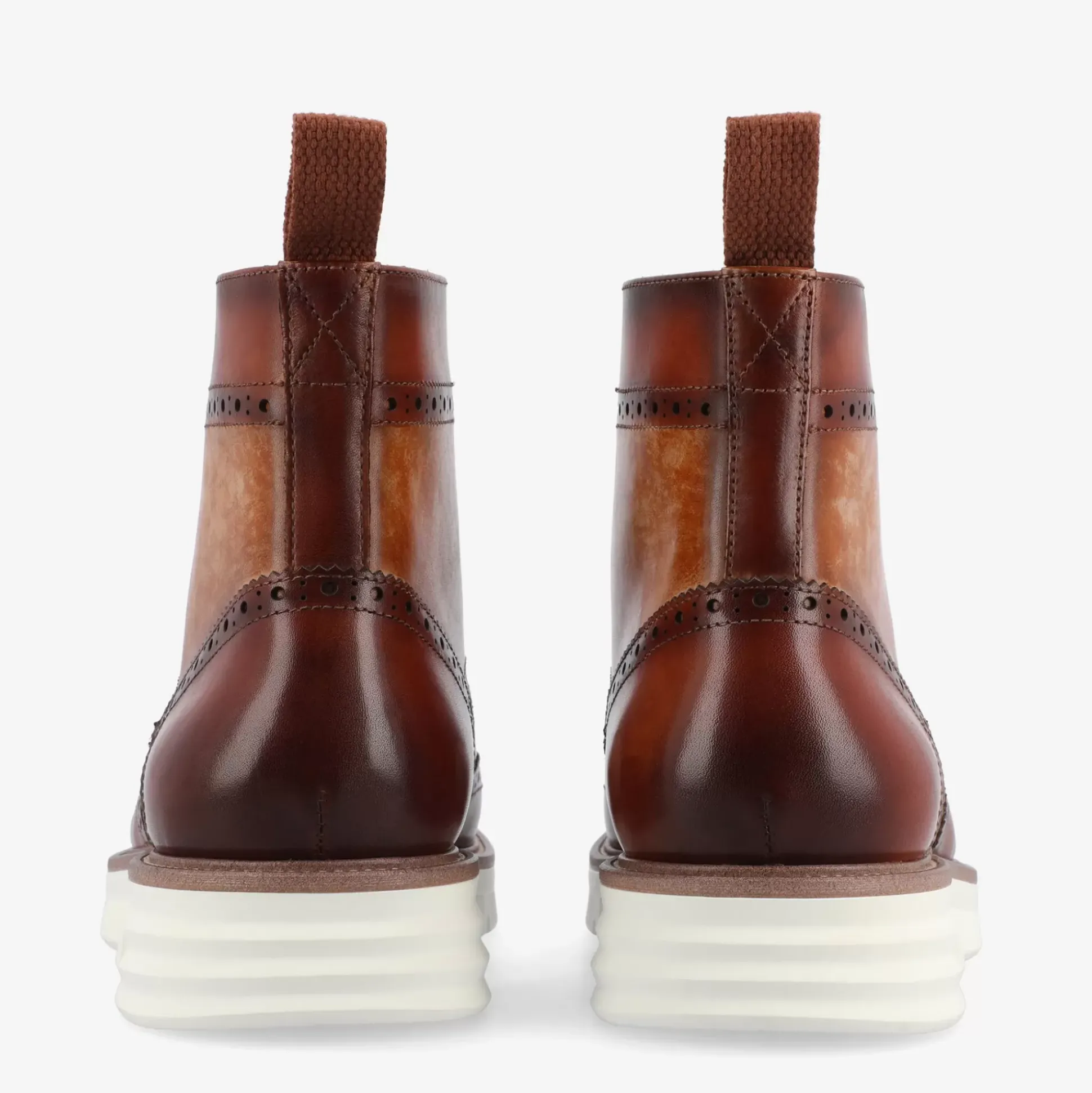 Model 005 Boot In Walnut