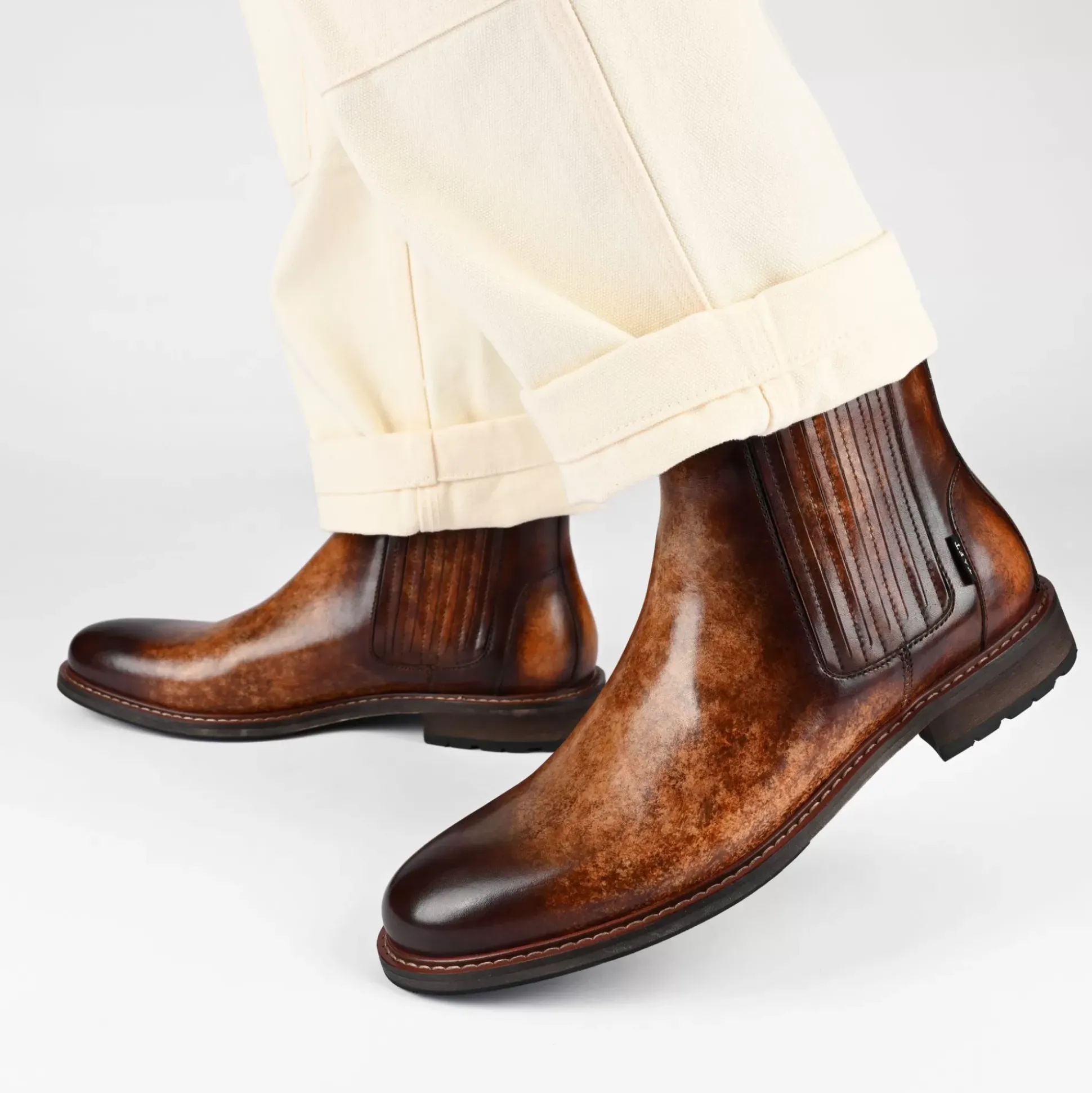 Model 010 Boot In Walnut