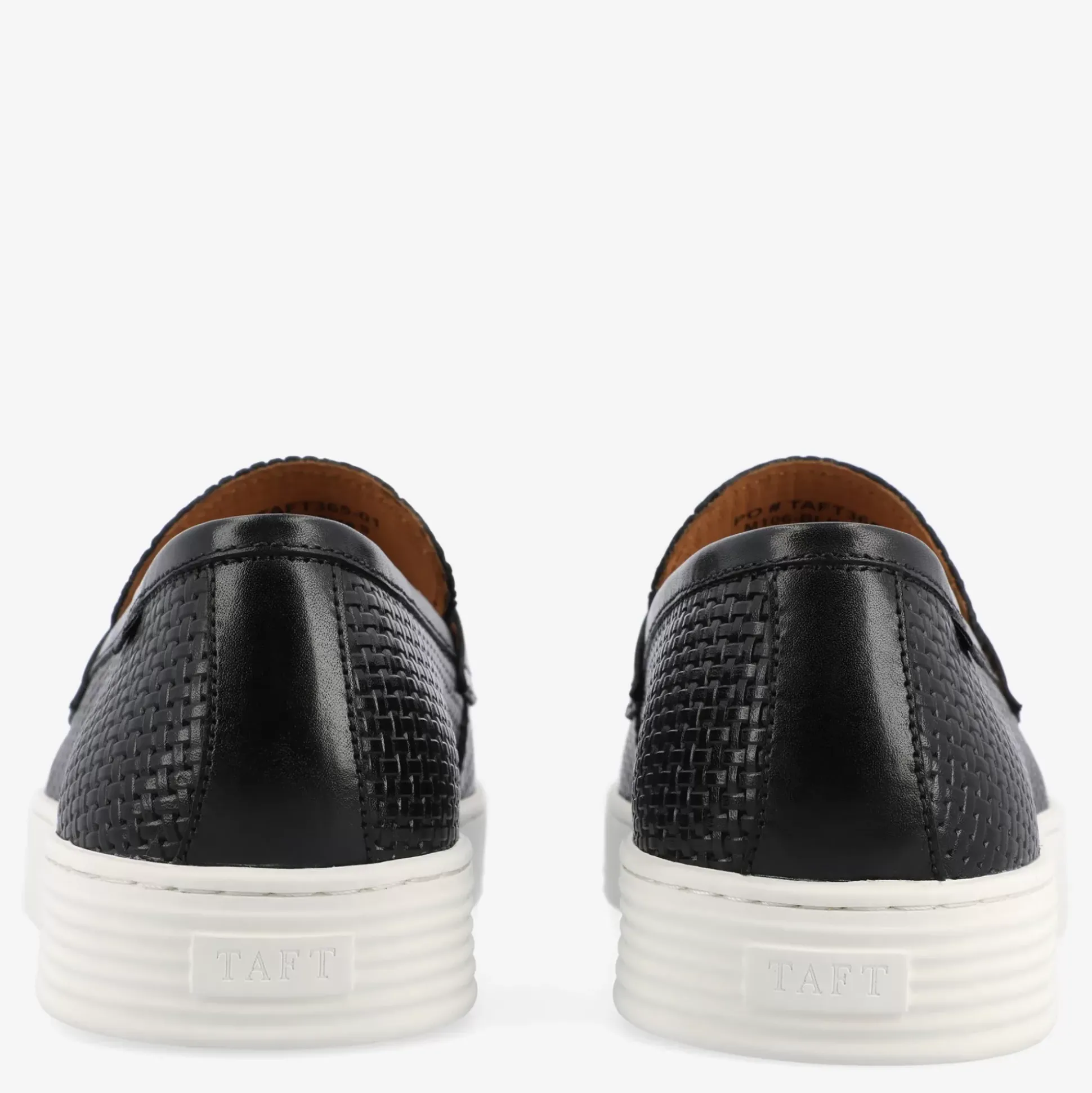 Model 106 Loafer In Black