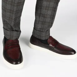 Model 106 Loafer In Cherry