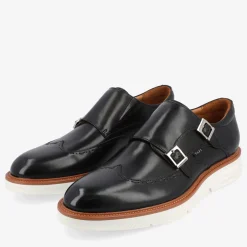 Model 105 Shoe In Black