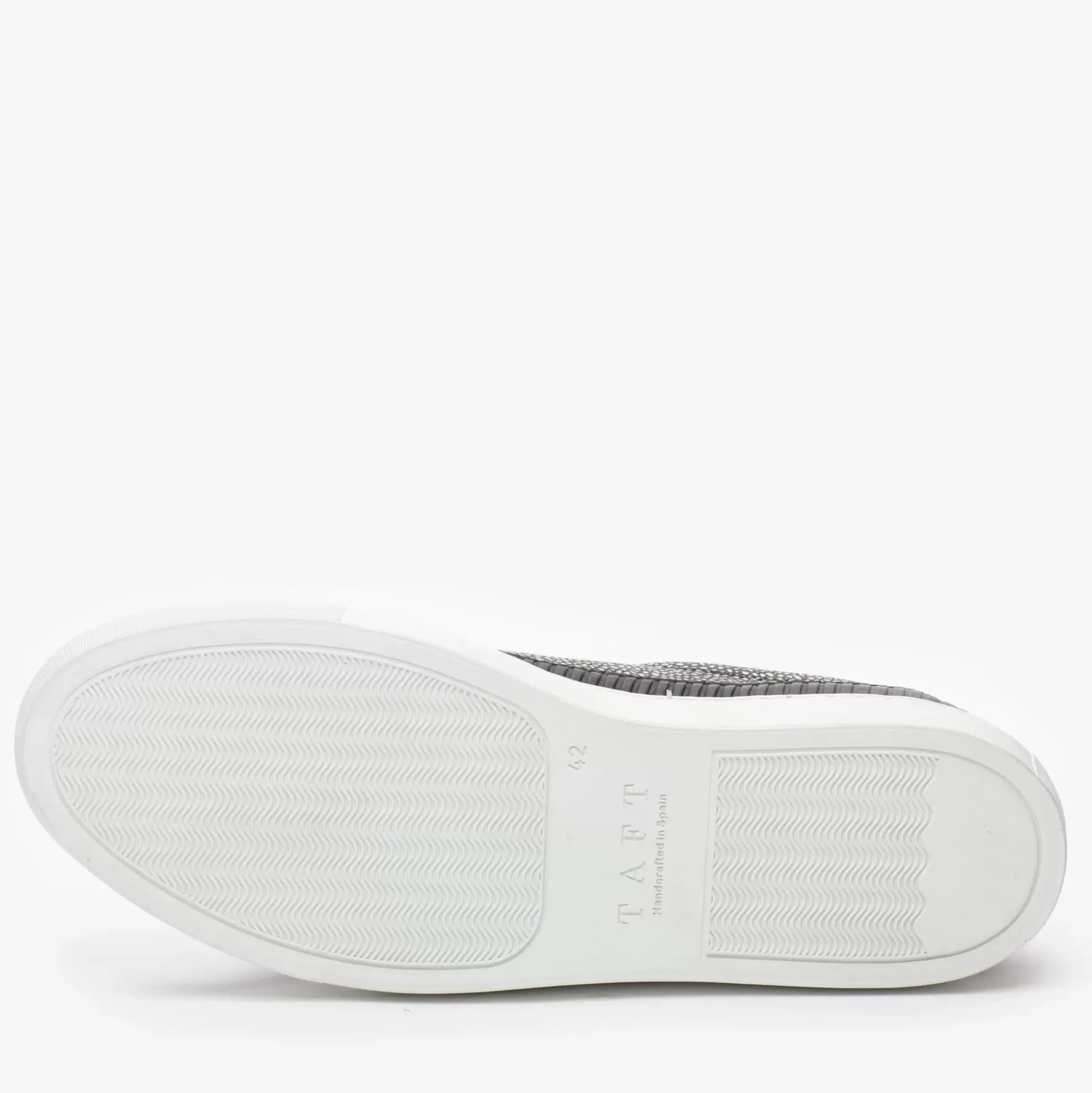 The Fifth Ave Sneaker In Stone Pebbled Leather | Taft