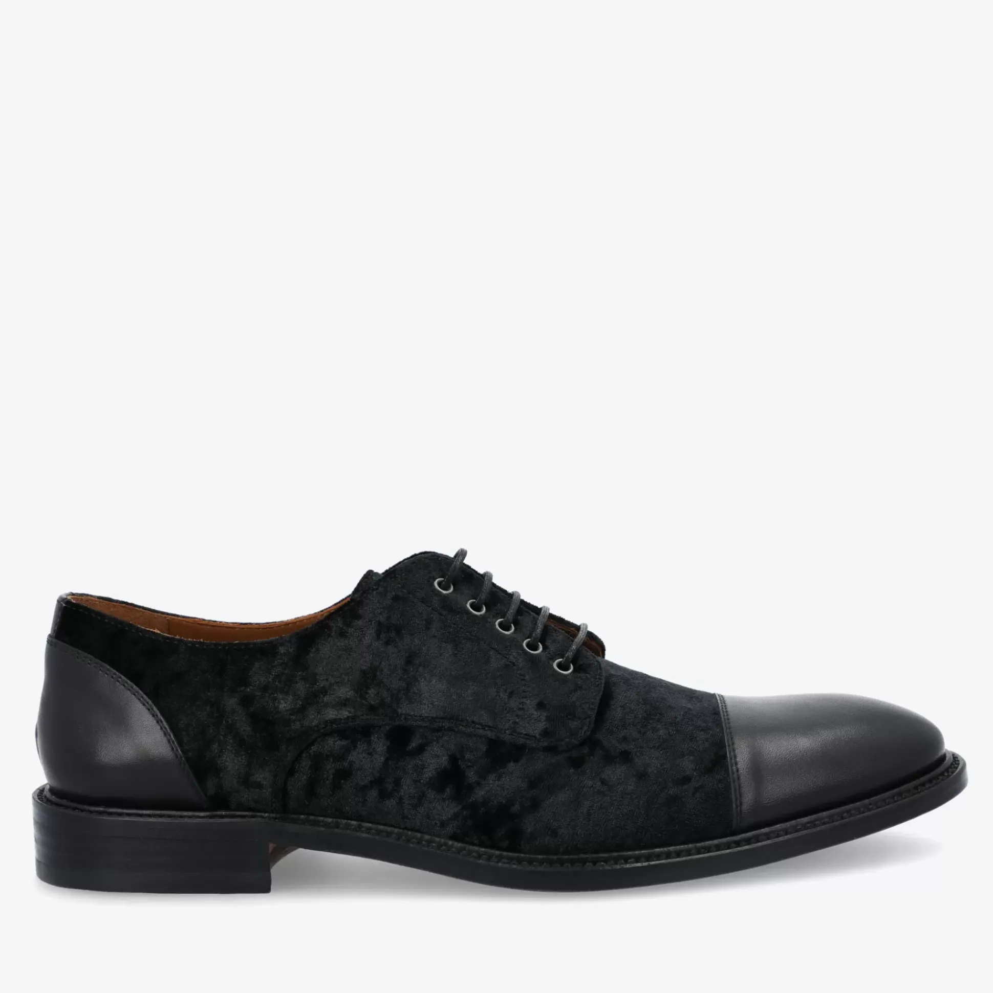 The Jack Shoe In Black Velour | Taft