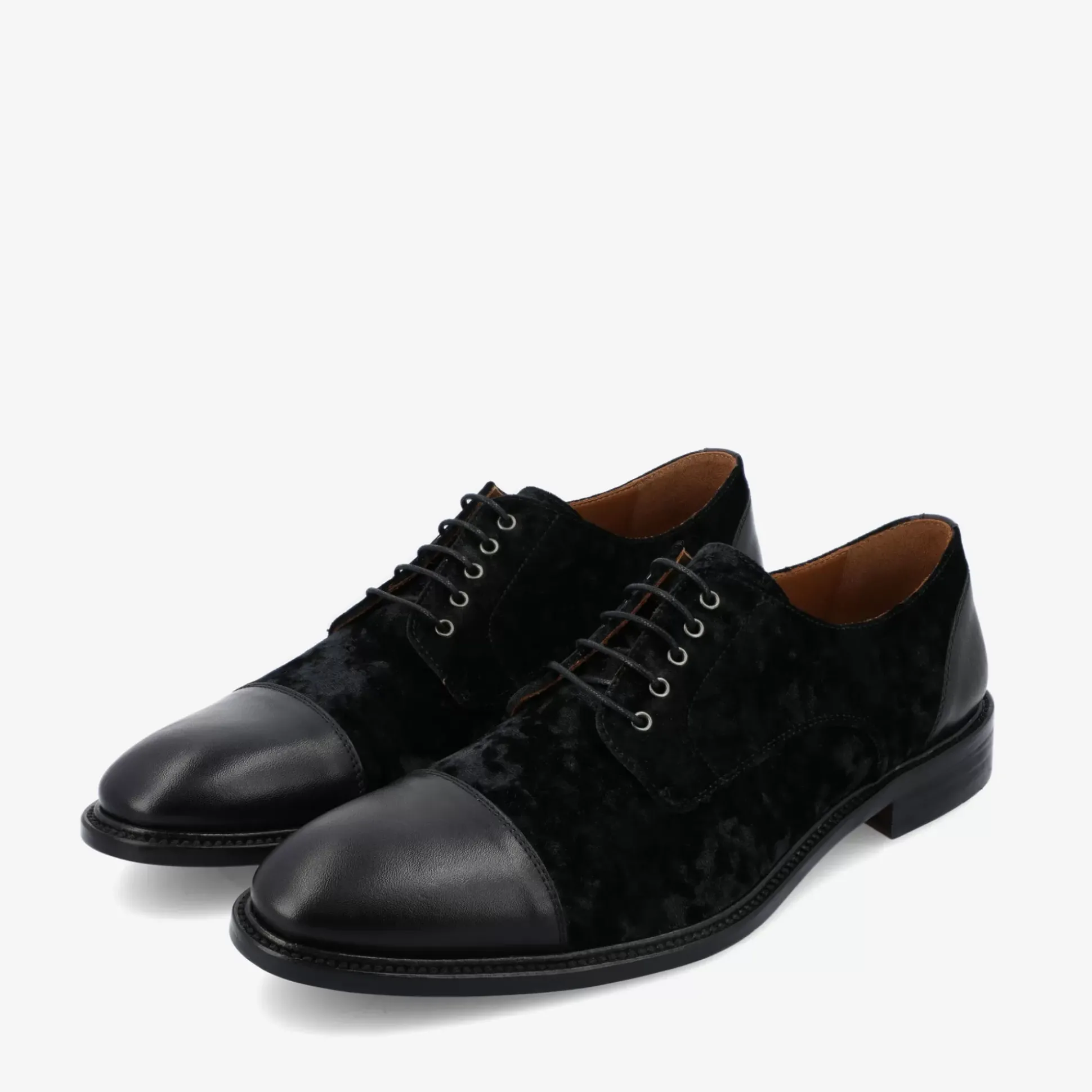 The Jack Shoe In Black Velour | Taft