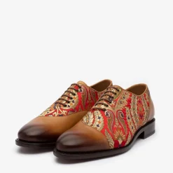 The Paris Shoe In Red Paisley | Taft