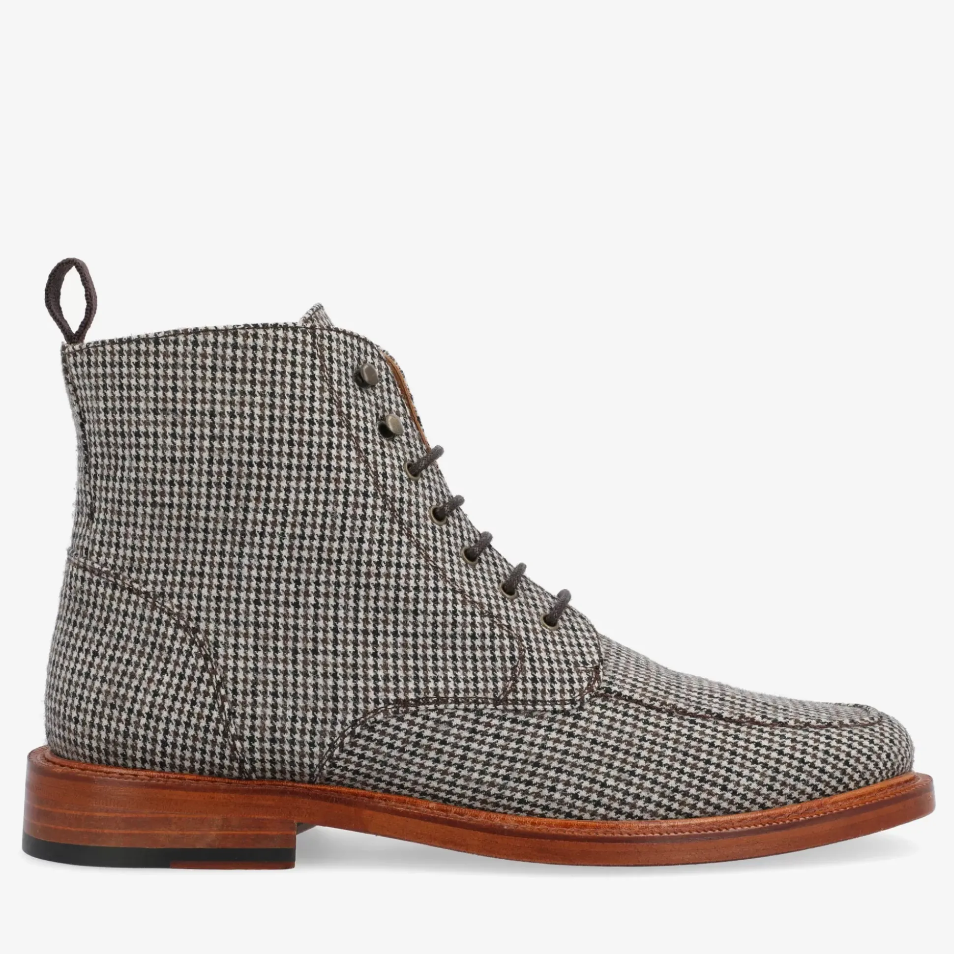 The Smith Boot In Honey - Moc Toe Boot | Taft